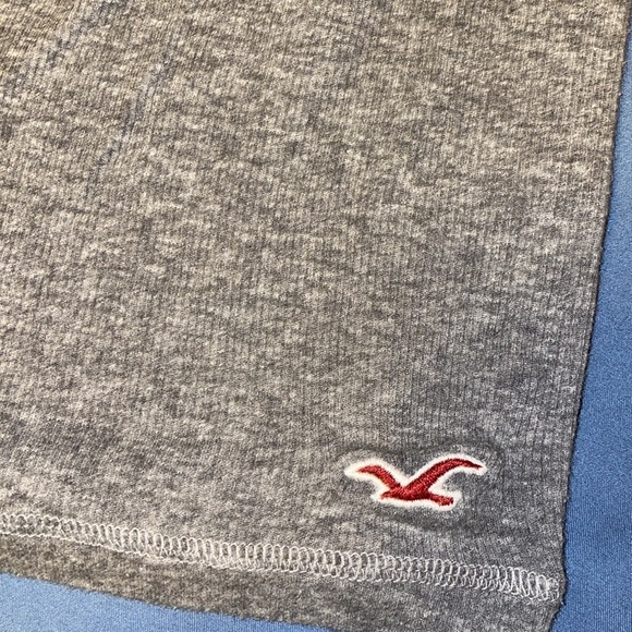 Hollister tank top - Picture 3 of 4